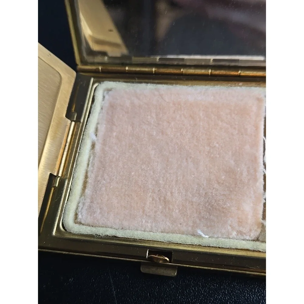 Vintage 1940s Dorset  Faux Pearl Powder Compact w Puff